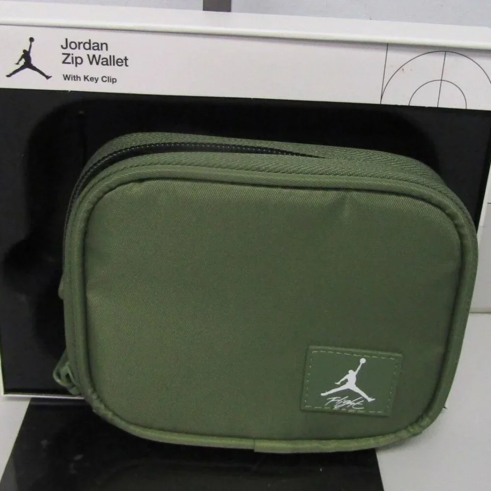 NWT Jordan Zip Wallet Pouch with Key Clip